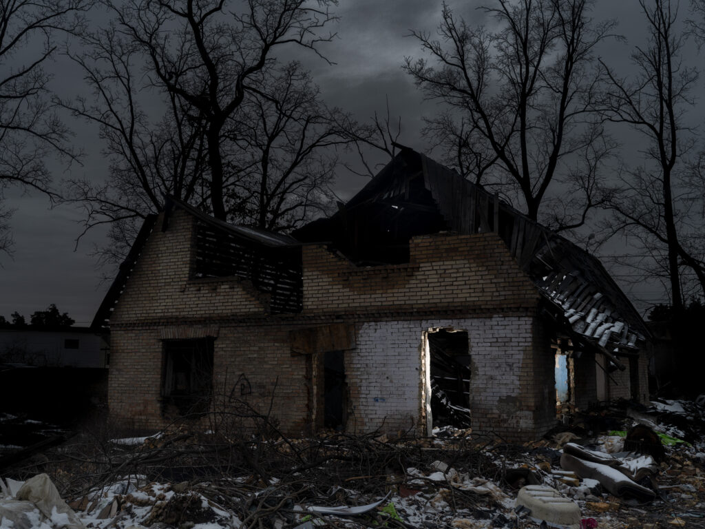A travers les fissures 008