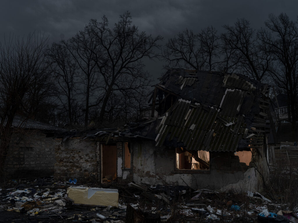 A travers les fissures 009